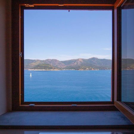 Helloelba Appartamento Il Faro 费拉约港 外观 照片