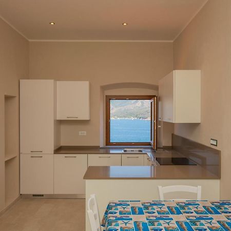 Helloelba Appartamento Il Faro 费拉约港 外观 照片
