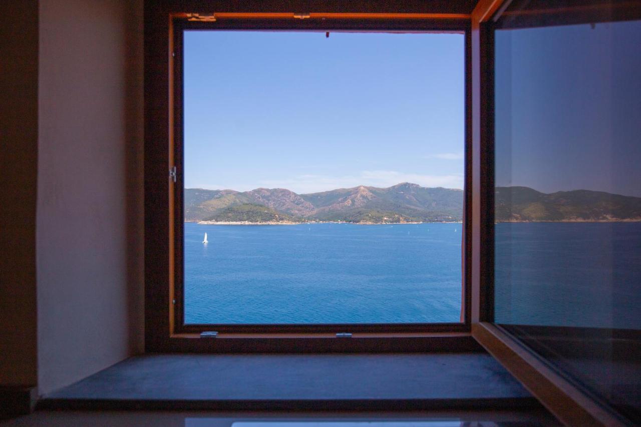 Helloelba Appartamento Il Faro 费拉约港 外观 照片