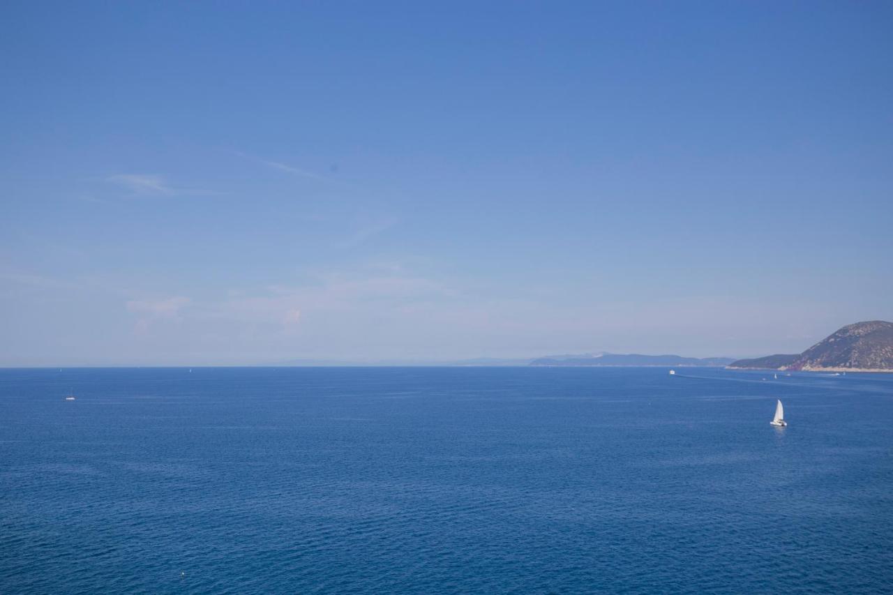 Helloelba Appartamento Il Faro 费拉约港 外观 照片
